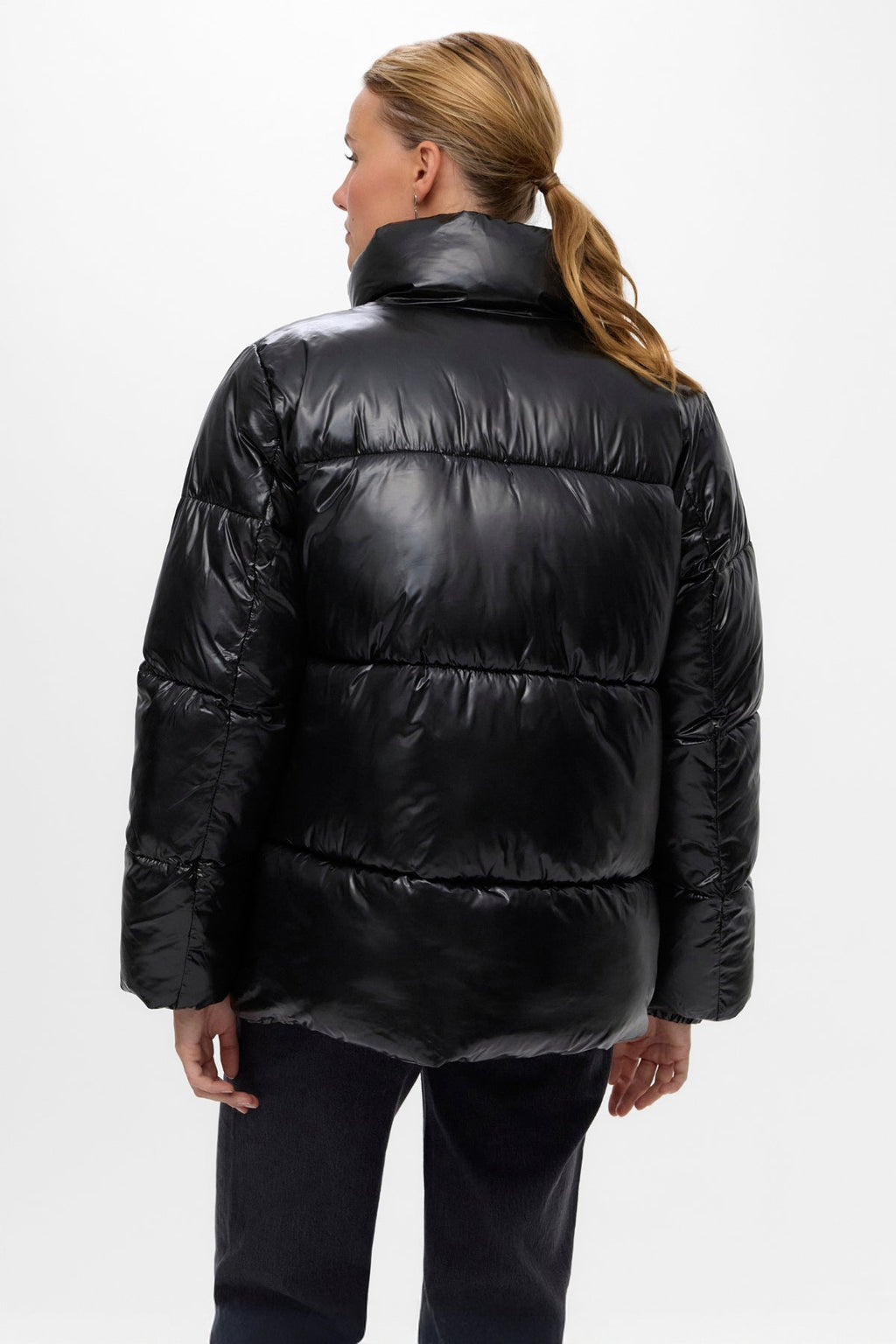 Sabrina krátka bunda - čierna