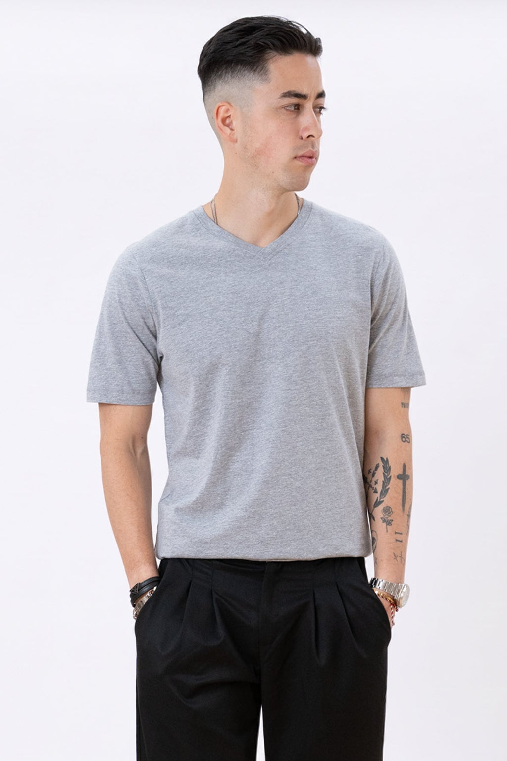 Basic Tričko s výstrihom do V - Oxford Grey