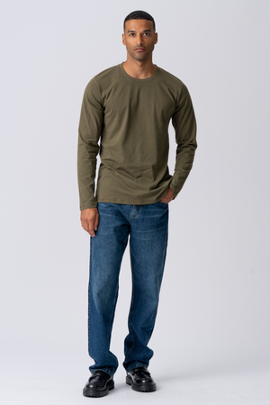 Basic T-léine le sleamhnán fada-Glas an Airm