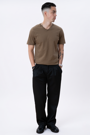 Basic V-neck t-shirt - Olive