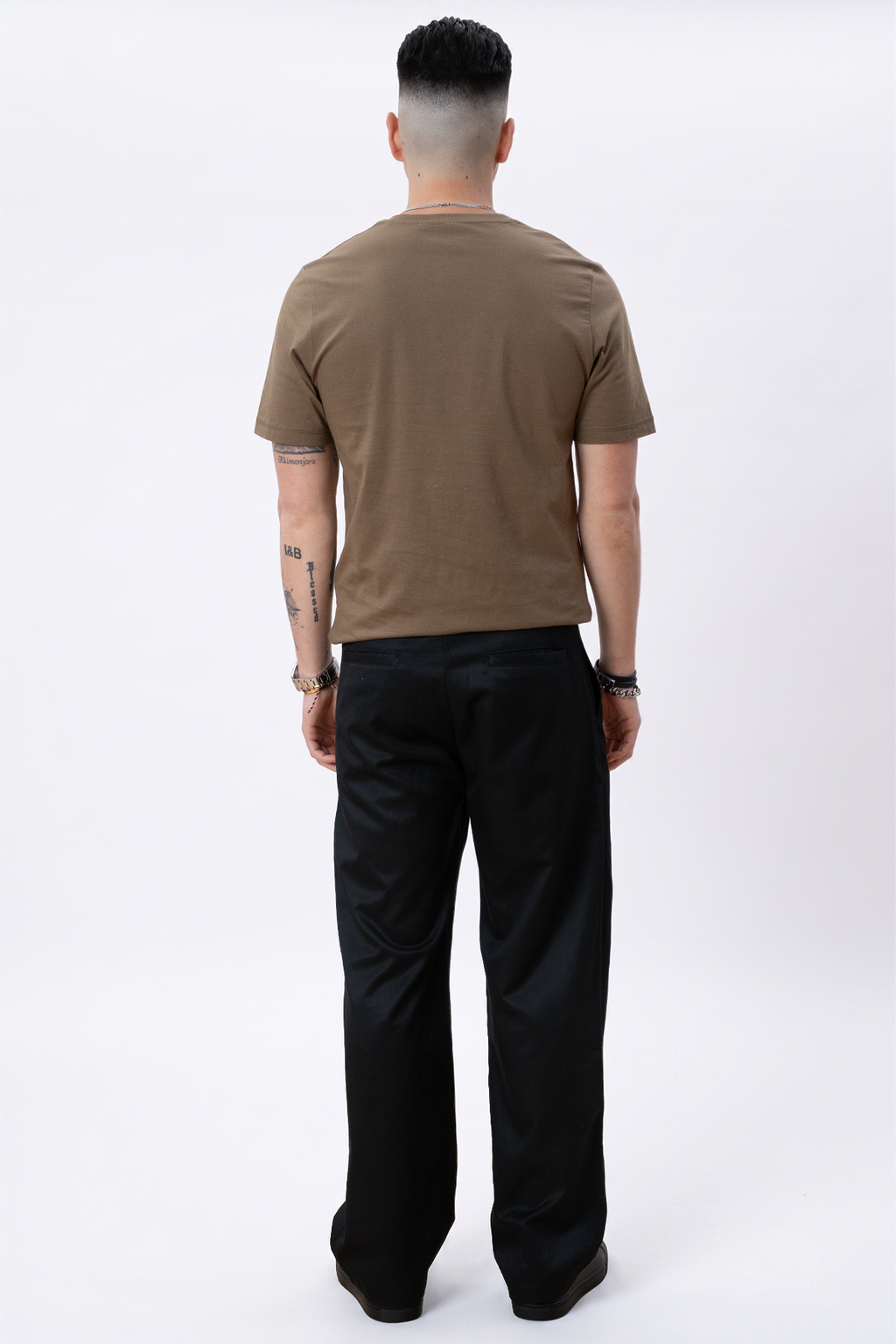 Basic V-neck t-shirt - Olive