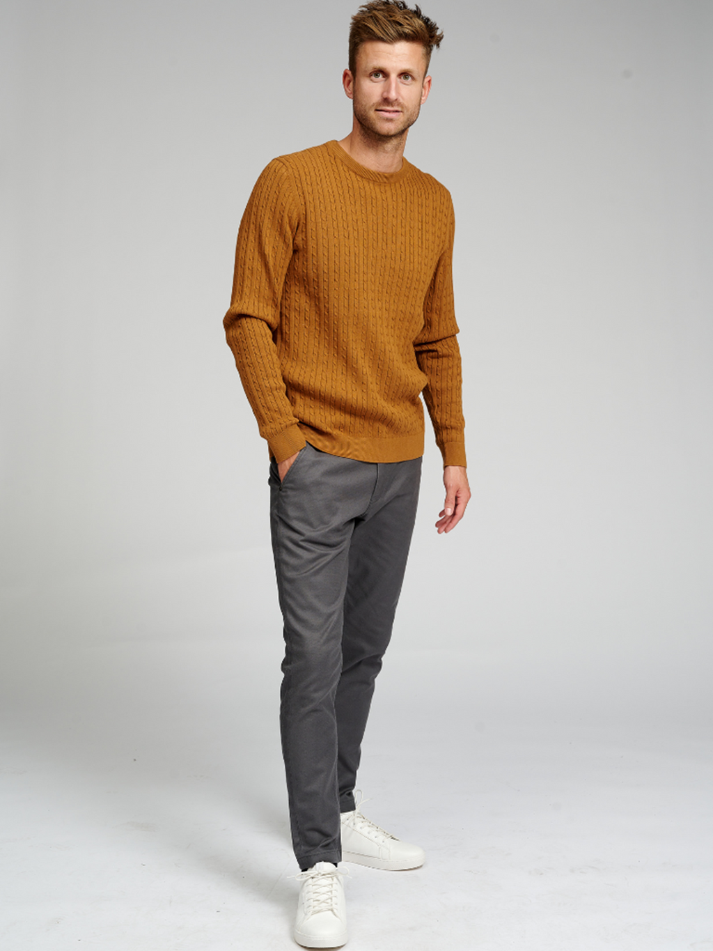 Cable Knit Crewneck - Light Brown