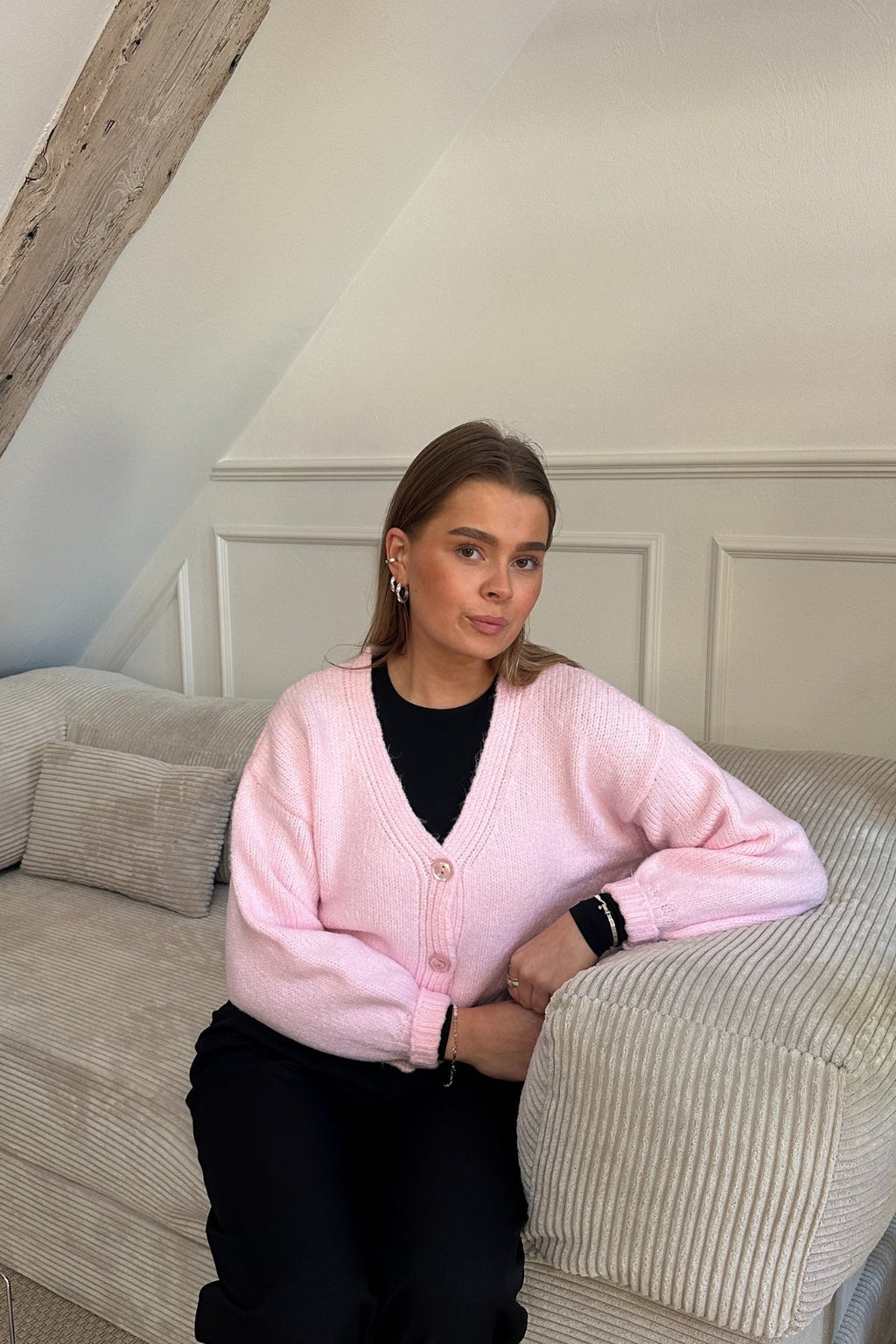 V-Neck Cardigan - Pink