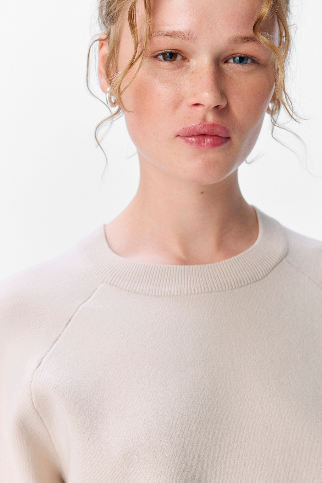 Reynard 2/4 Knit Pullover - Silver Gray