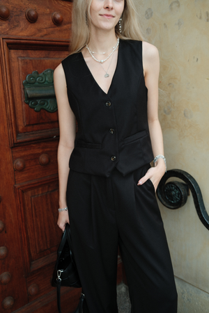Nadia Vest - Black