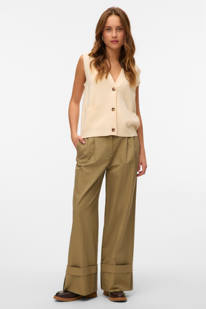 Vesta Butka v krku Saba - Birch