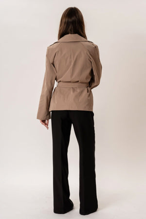 Krátky trenčkot Sia - Camel