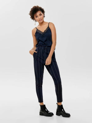 Barr le sonraí lása - Sky Capstain