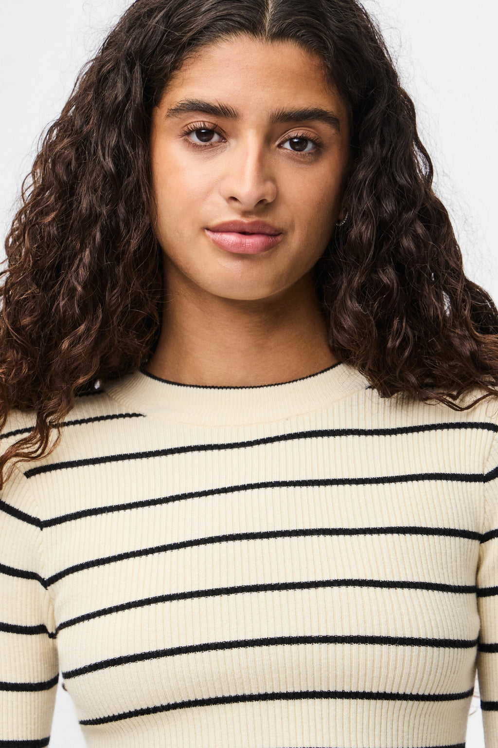 Mira New O-Neck Knit - Birch/Black