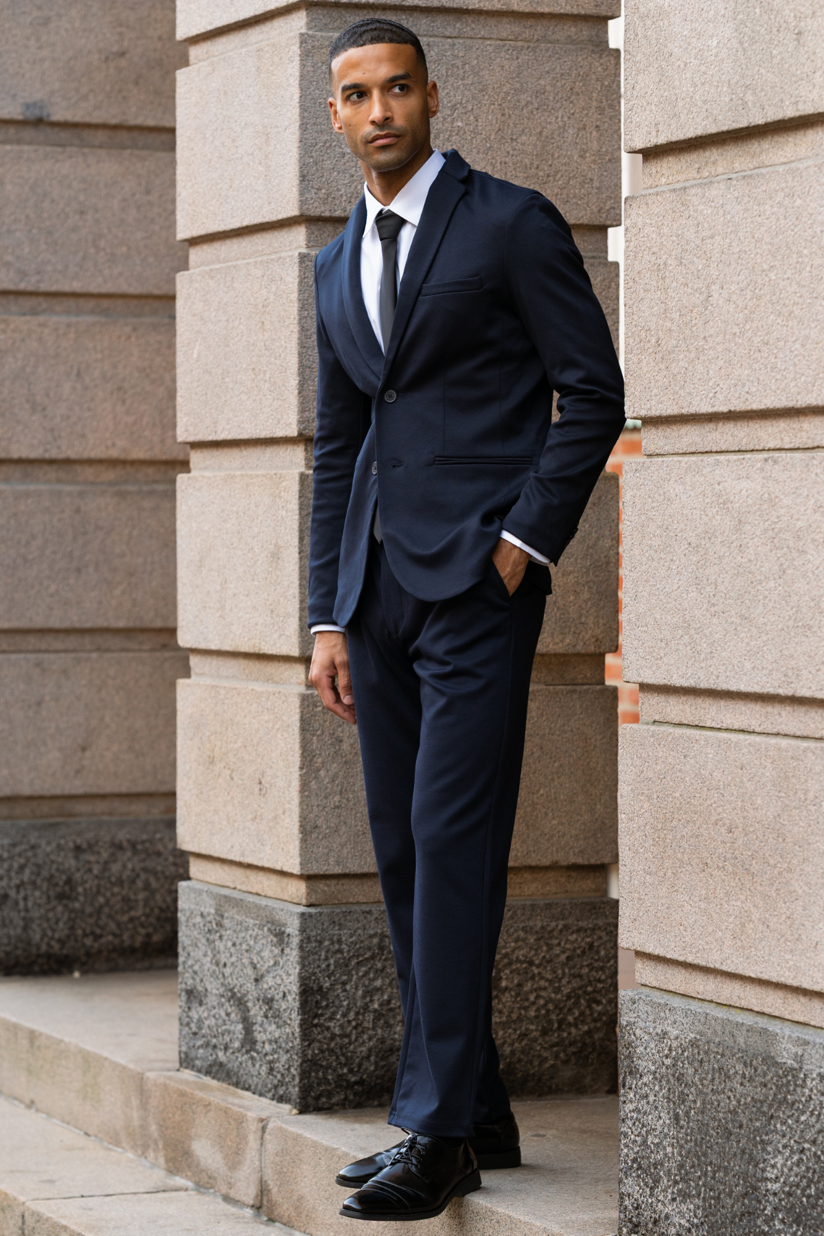 performance shirts vs traditional dress shirts with suits Not all dress shirts are built the same A tuxedo shirt = next-level detail. Onyx studs French cuffs Black-tie ready Only rule: tuxedo shirts are for tuxedos only. No