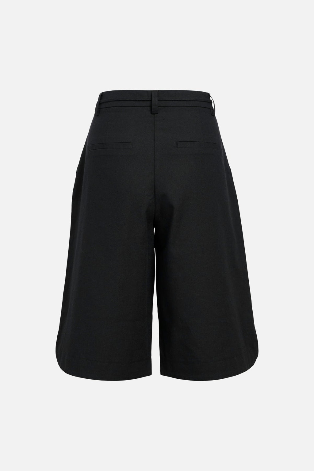 Aura Bermuda Shorts - Black