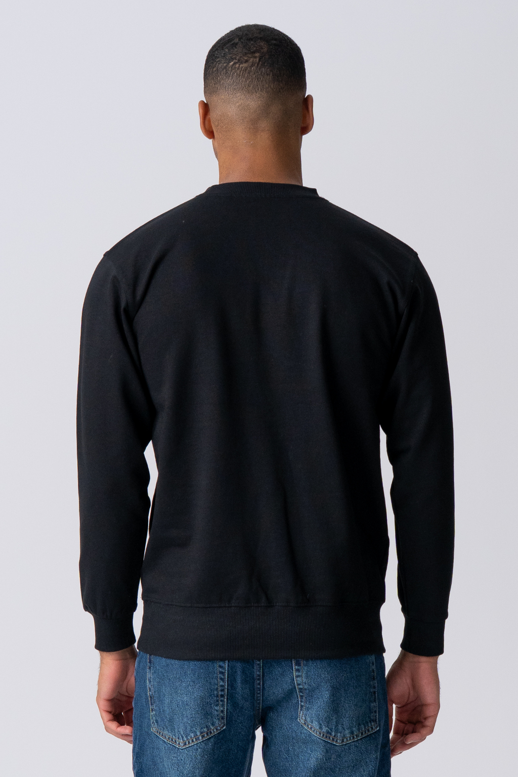 Essential Crewneck - Black