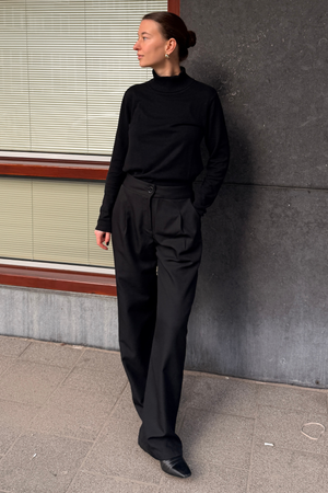 Amelia pletena - crna