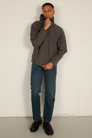 Windbreaker - liath dorcha