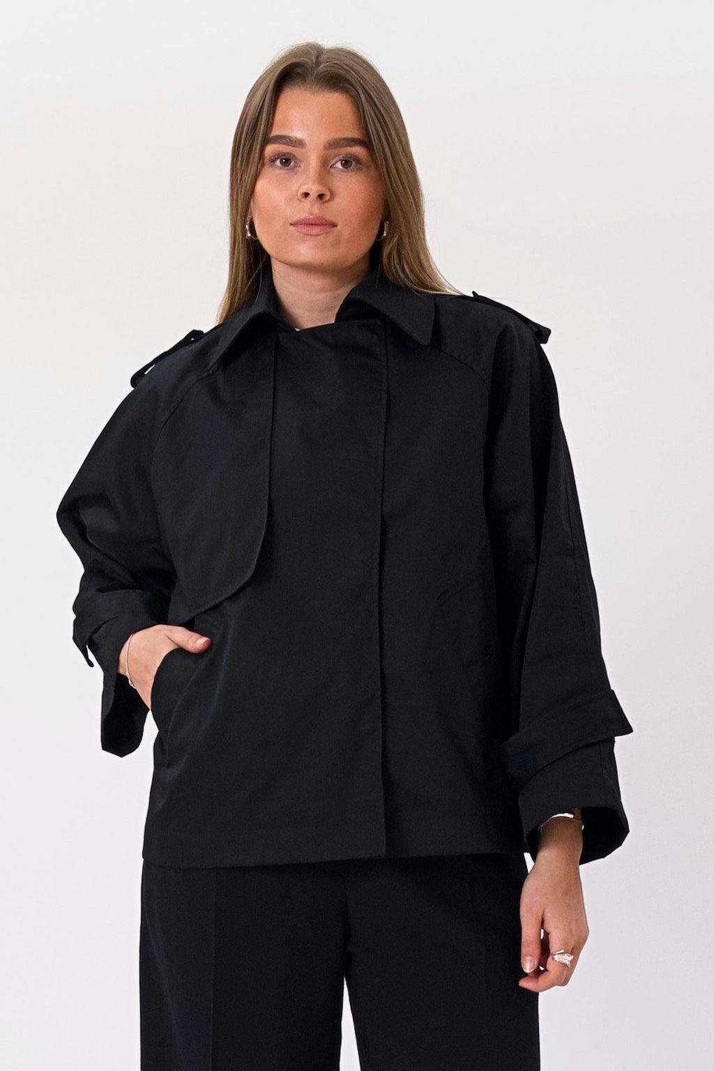 Elara Short Trenchcoat - Black