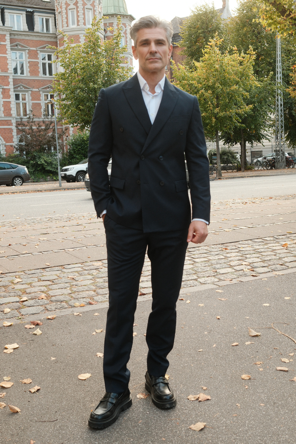 Premium Culaith dúbailte-breasted (dubh)