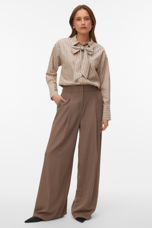 Islunn Bow Shirt -  Silver Mink Snow White