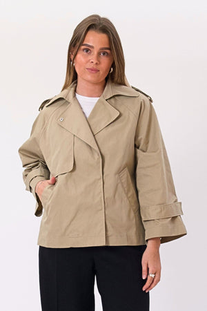Cóta Trench Gearr Elara - beige