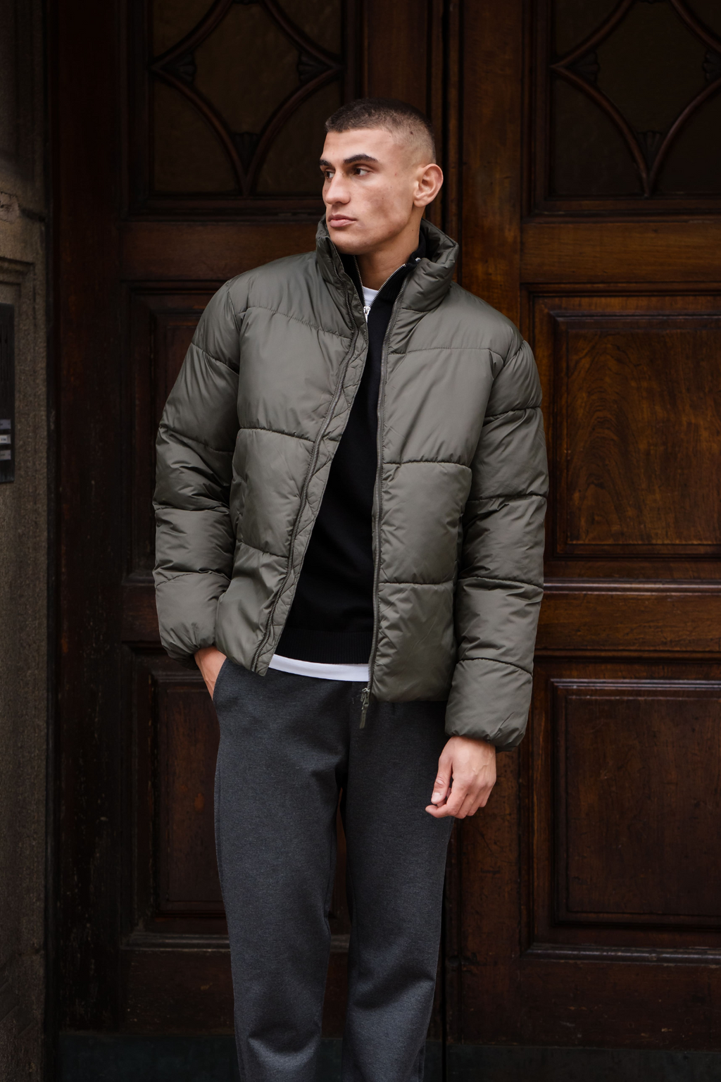 Puffer Jacket - olivová farba