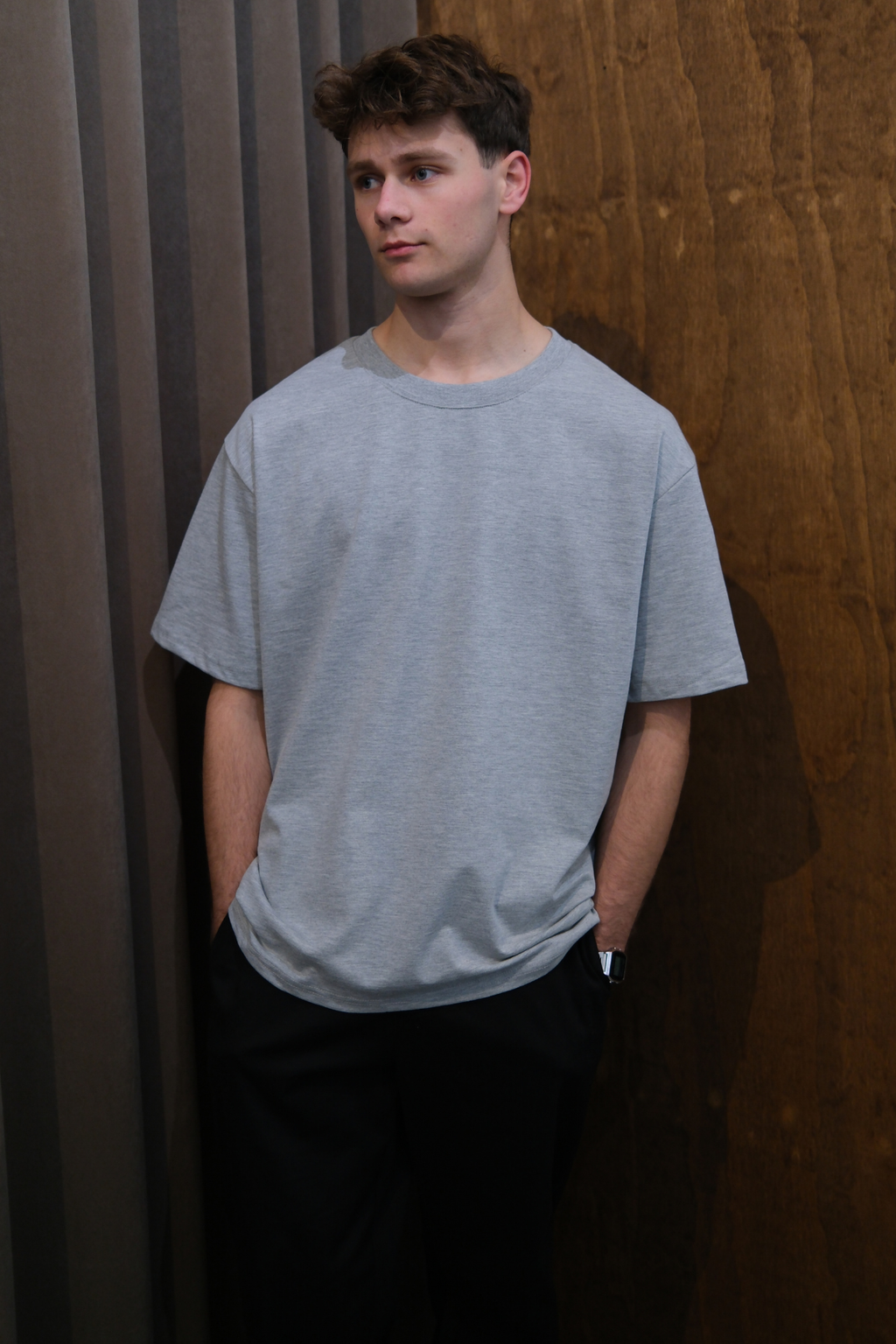 T-léine Trom Boxfit - Liath Dorcha