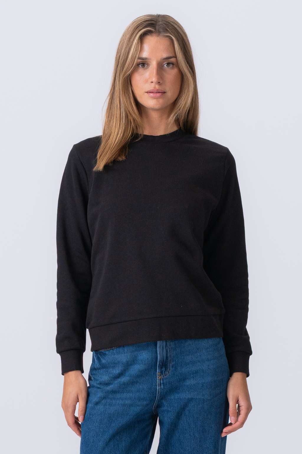 Essential Crewneck - crna