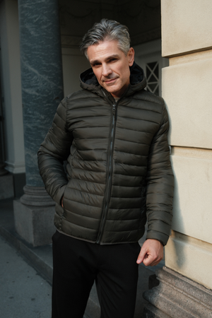 Ľahká puzdrová bunda s kapucňou - olivová