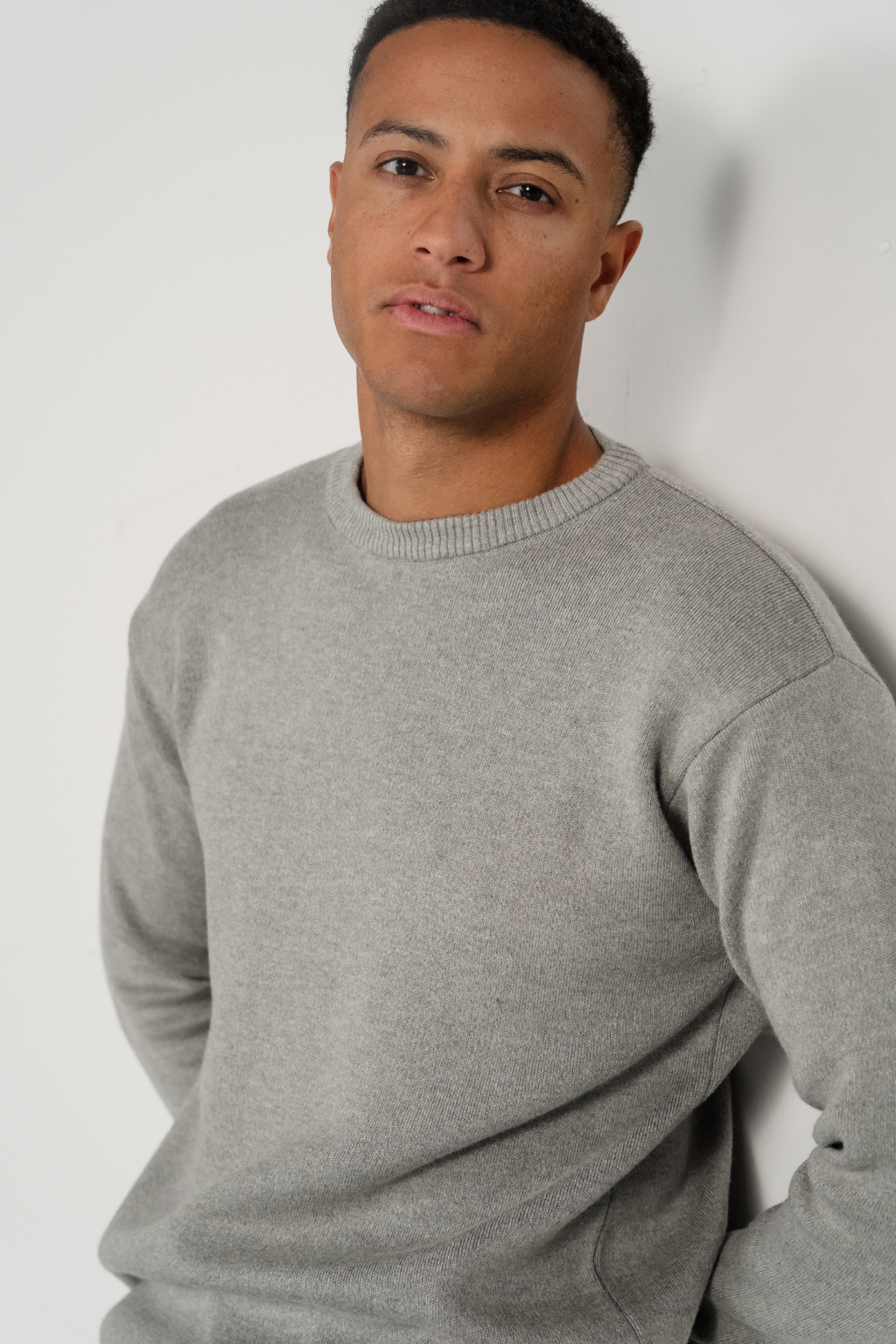 Crewneck Knit Sweater - Light Grey