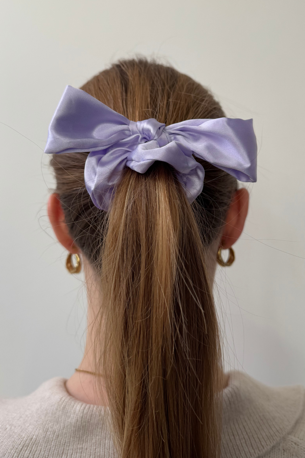 Bow Scrunchie - ljubičasta