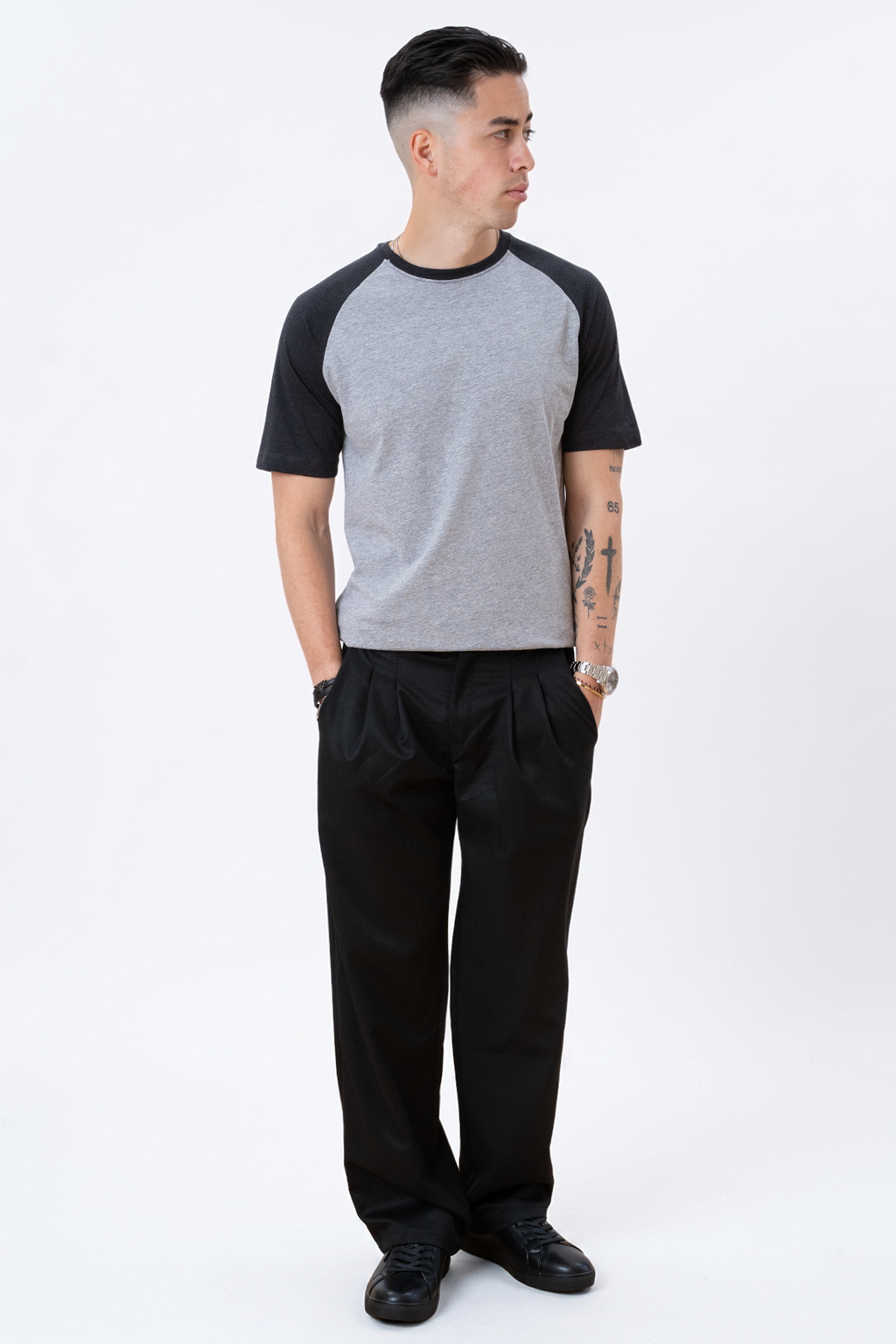 Basic raglan T-shirt - Black-Light Gray