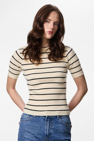 Mira pletivo s O-izrezom - crna breza