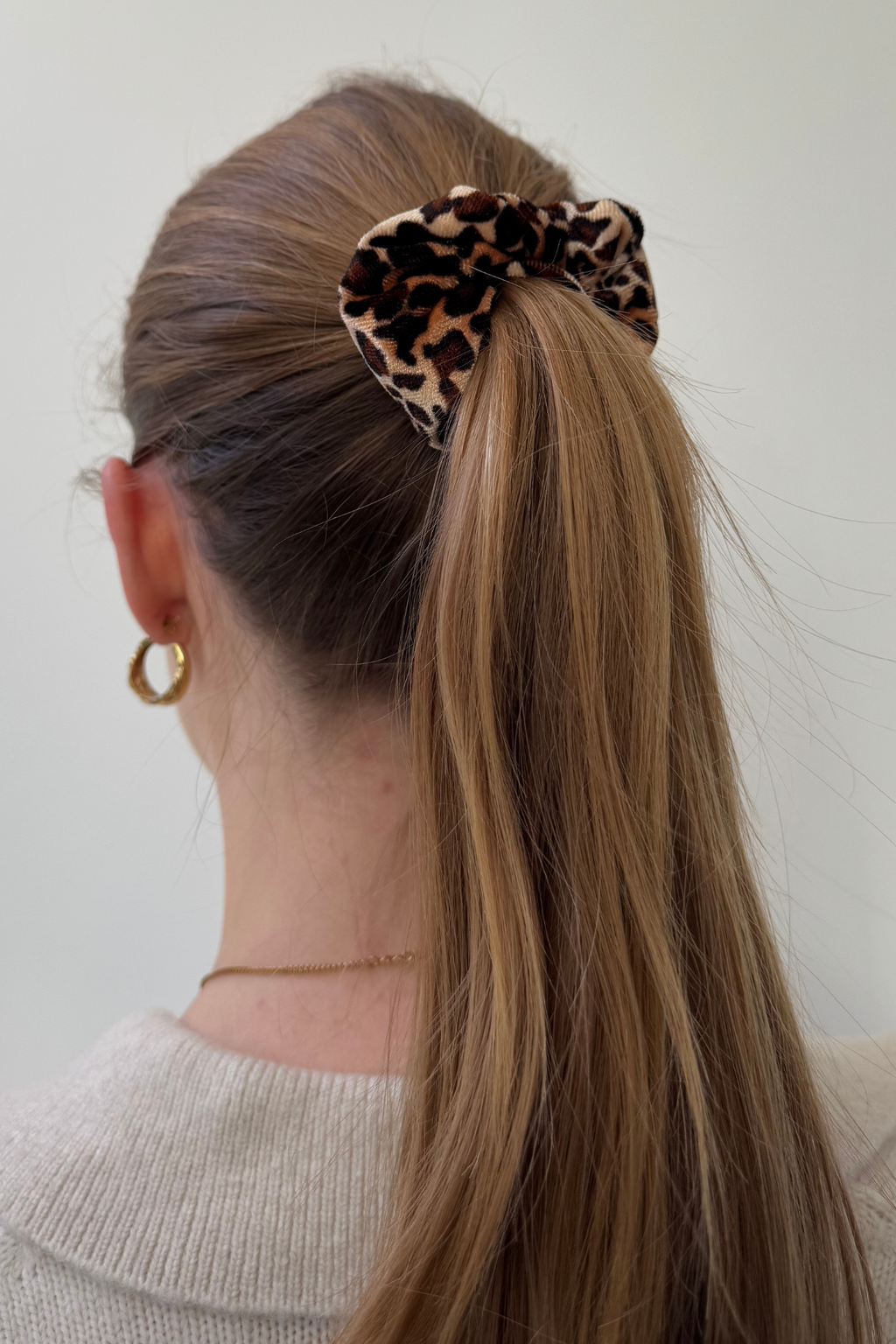 Leopard Scrunchie - béžová