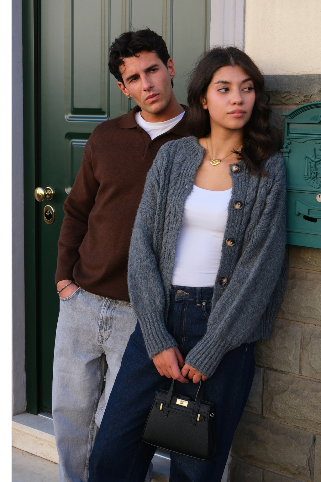 Polo muinchille fada cniotáilte - donn éadrom