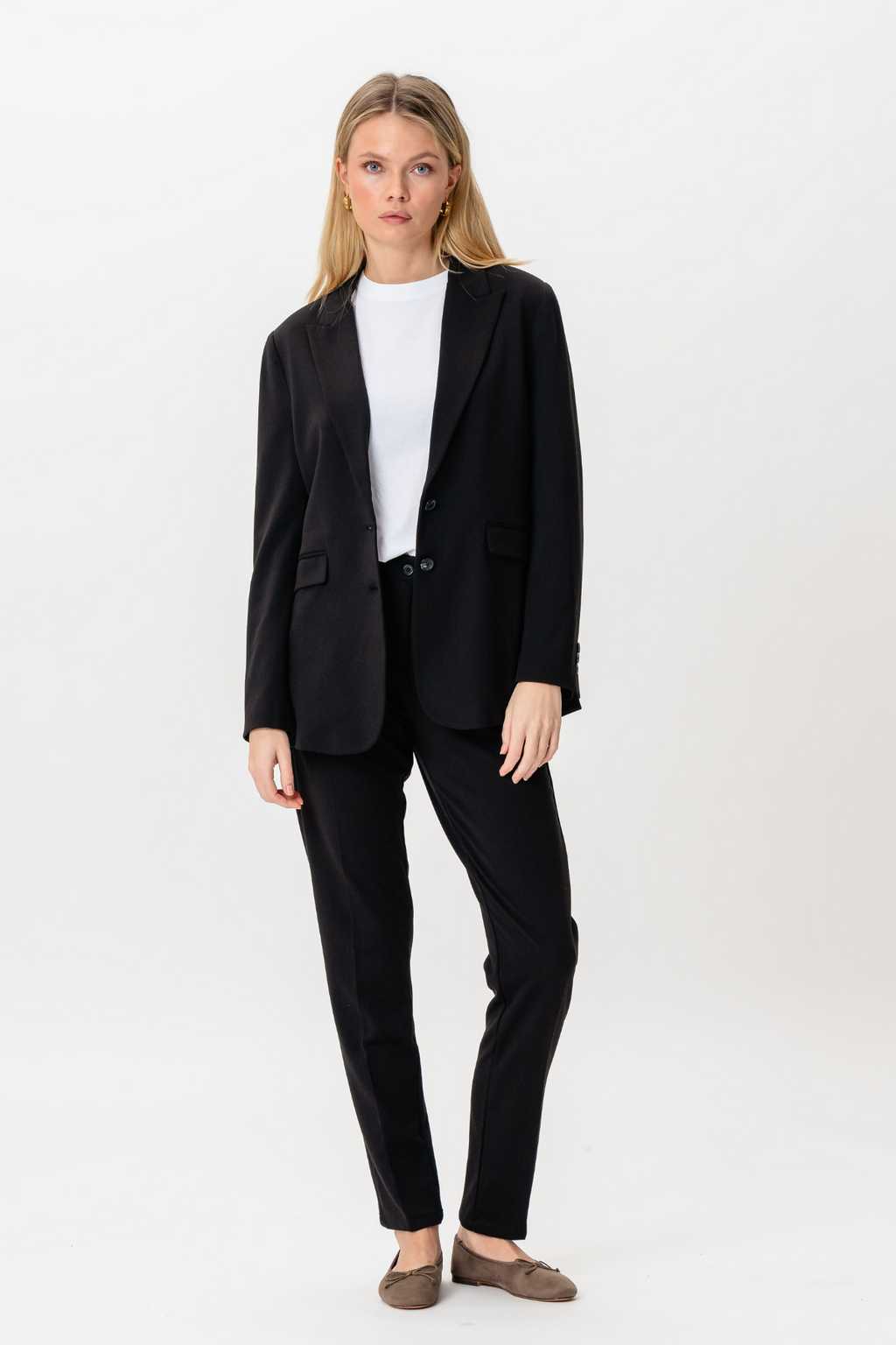 Performance Suit for Women (Black) - Package Deal (V.I.P)