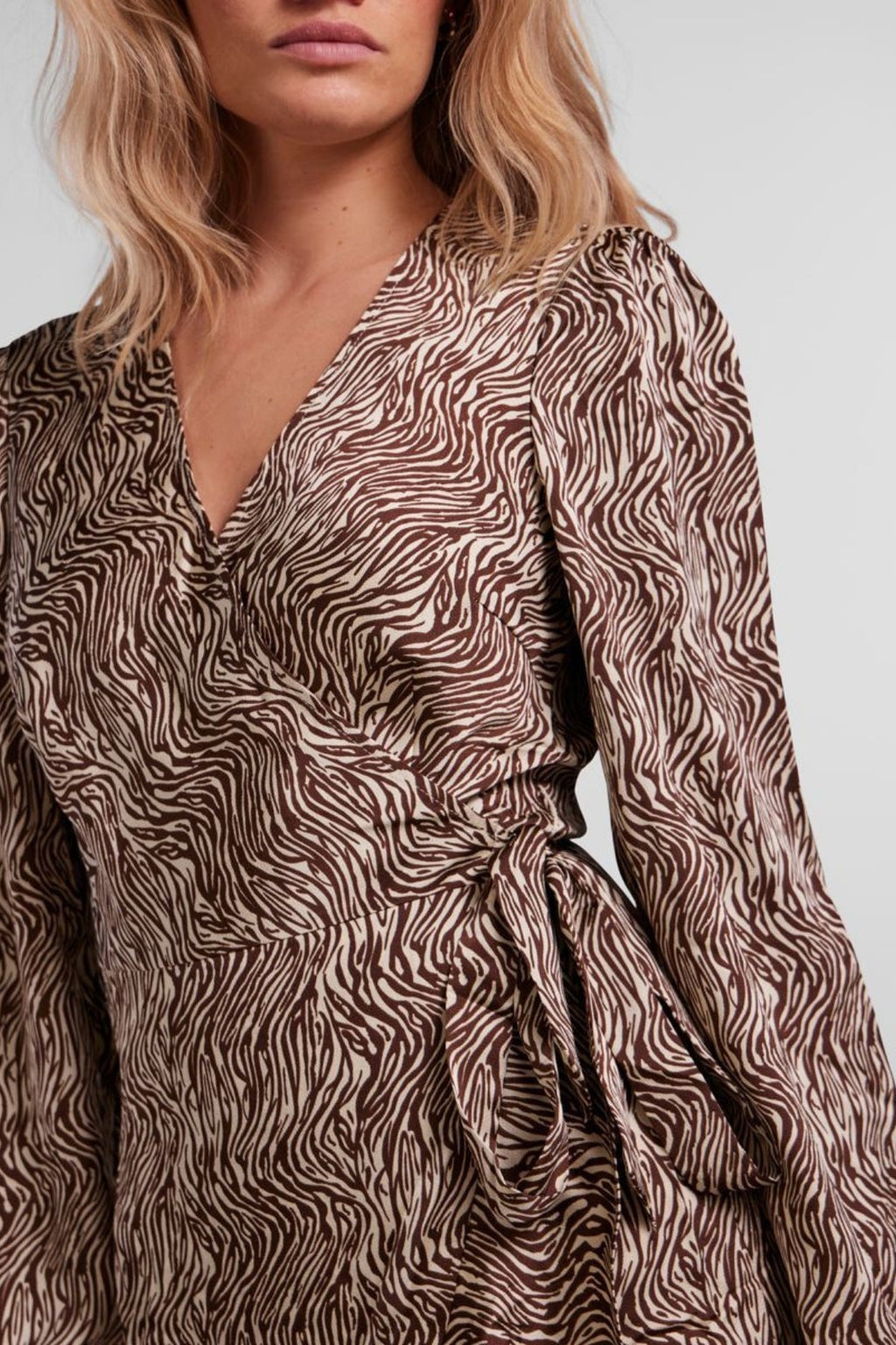 Juliet Wrap Kjole - Chicory Coffee