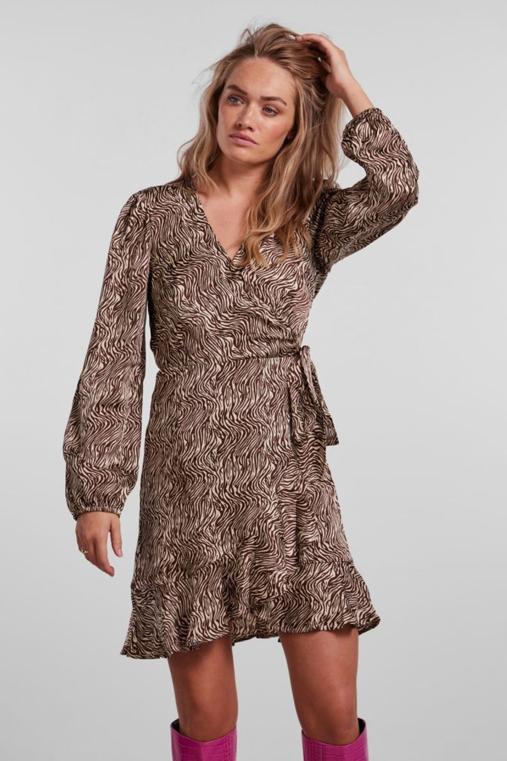 Juliet Wrap Kjole - Káva v čakanke