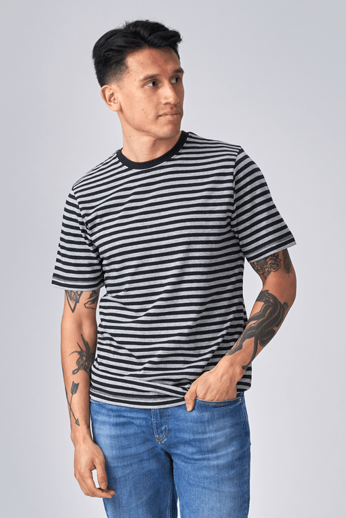 Nørregade Stripe - crno -siv od iscrpljenog