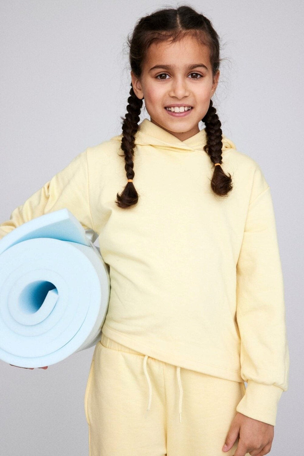 Ošišana kapuljača - žuta