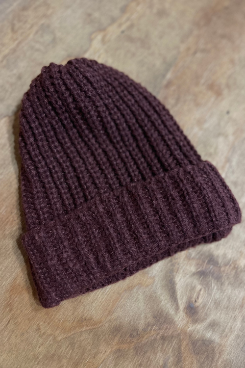 Ribbed Beanie - Brown