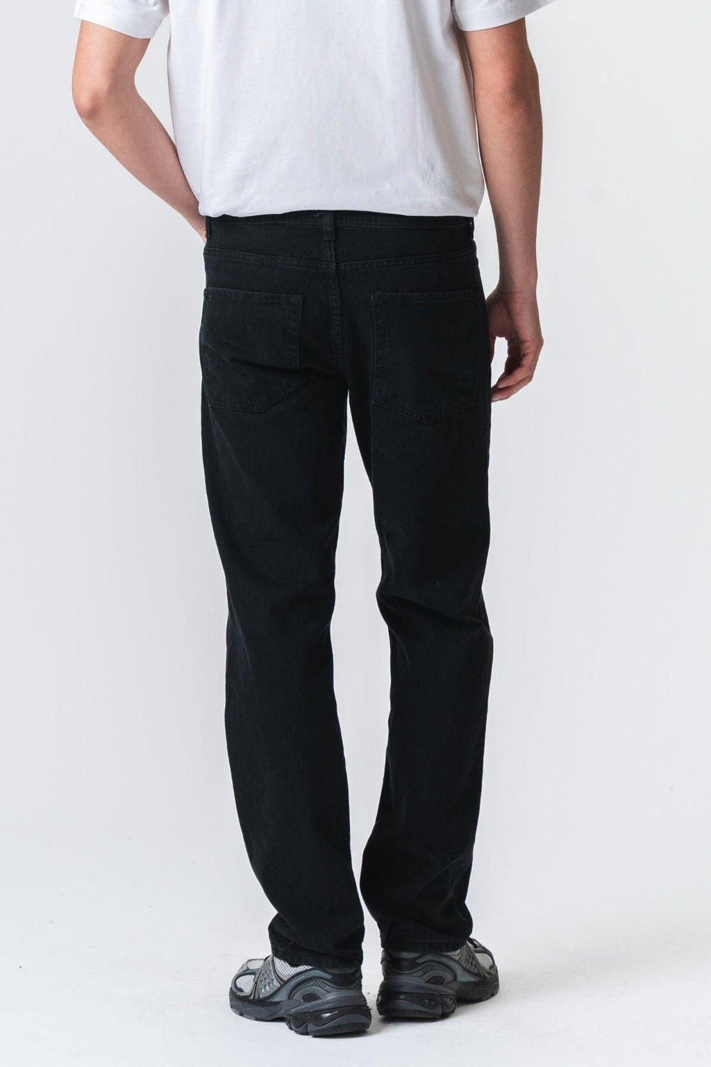 Relaxed Fit Jeans - Solid Black