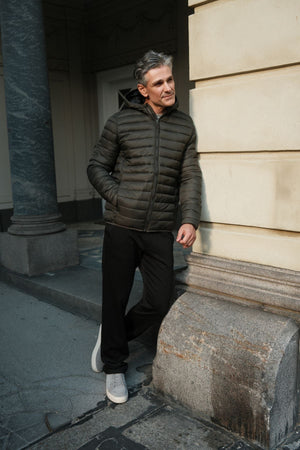 Lagana pufer jakna s kapuljačom - maslinasta