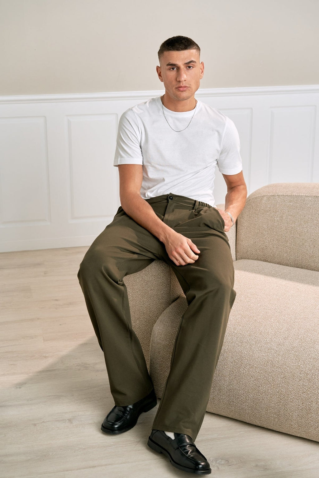 Culaith Pants Scaoilte - glas an airm