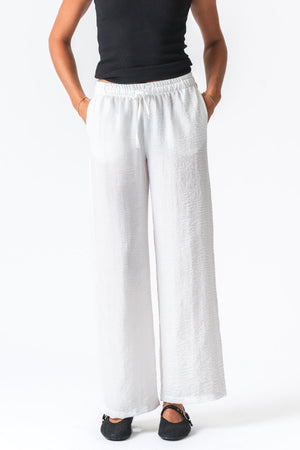 Lilly Pants + Lilly Shirt (White) – Package Deal