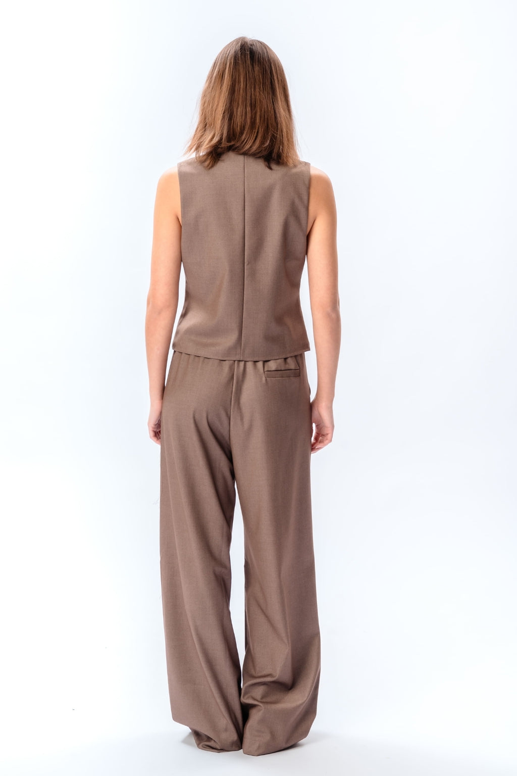 Nadia vest and pants (Taupe) - Package deal