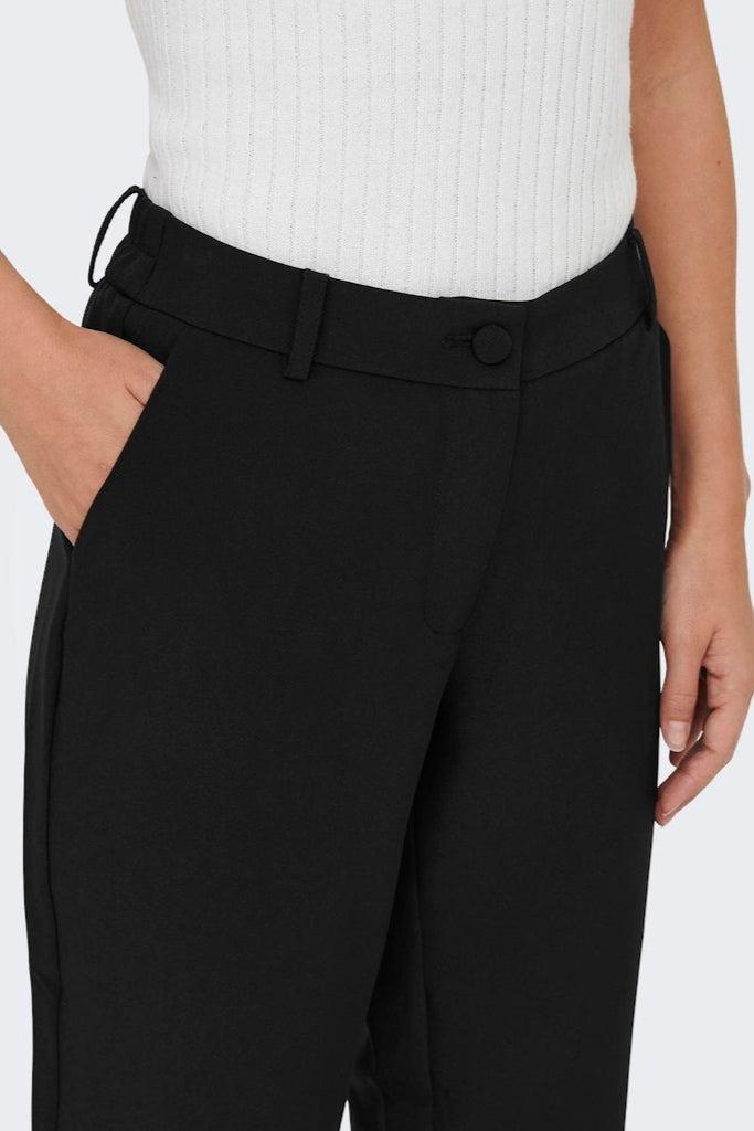 Astrid Cigarette Pants - Black