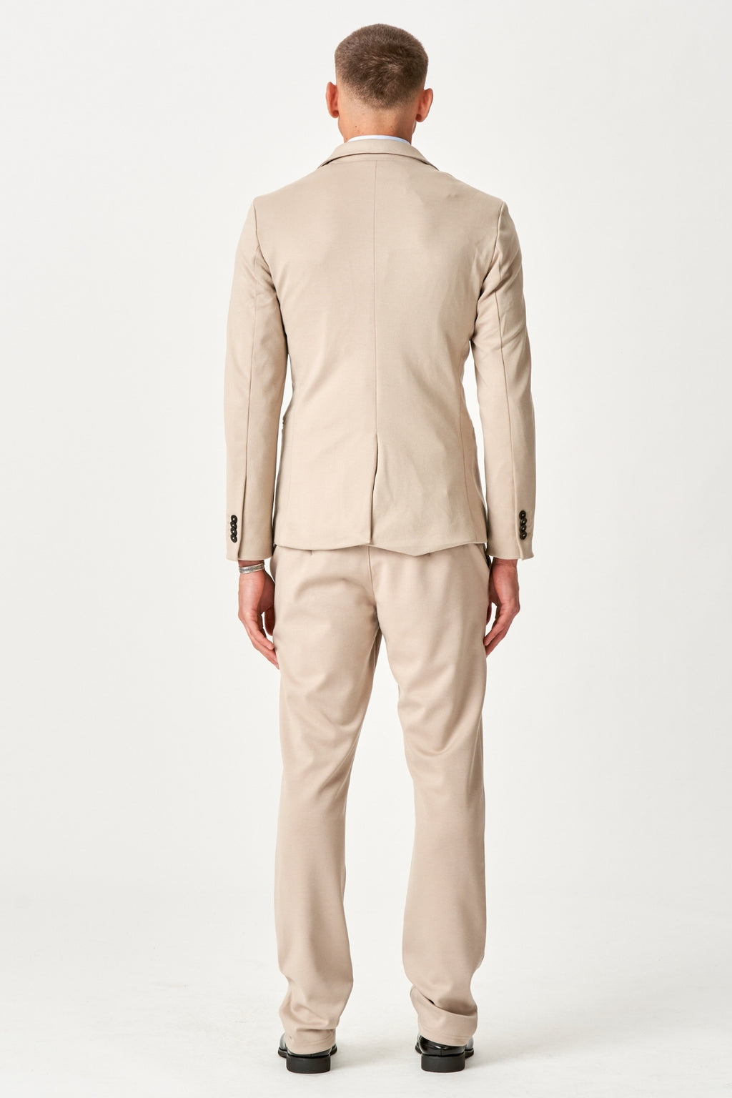 The Original Performance Suit Regular Fit – (Sand)