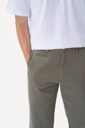 Straight Cotton Chino - Olive