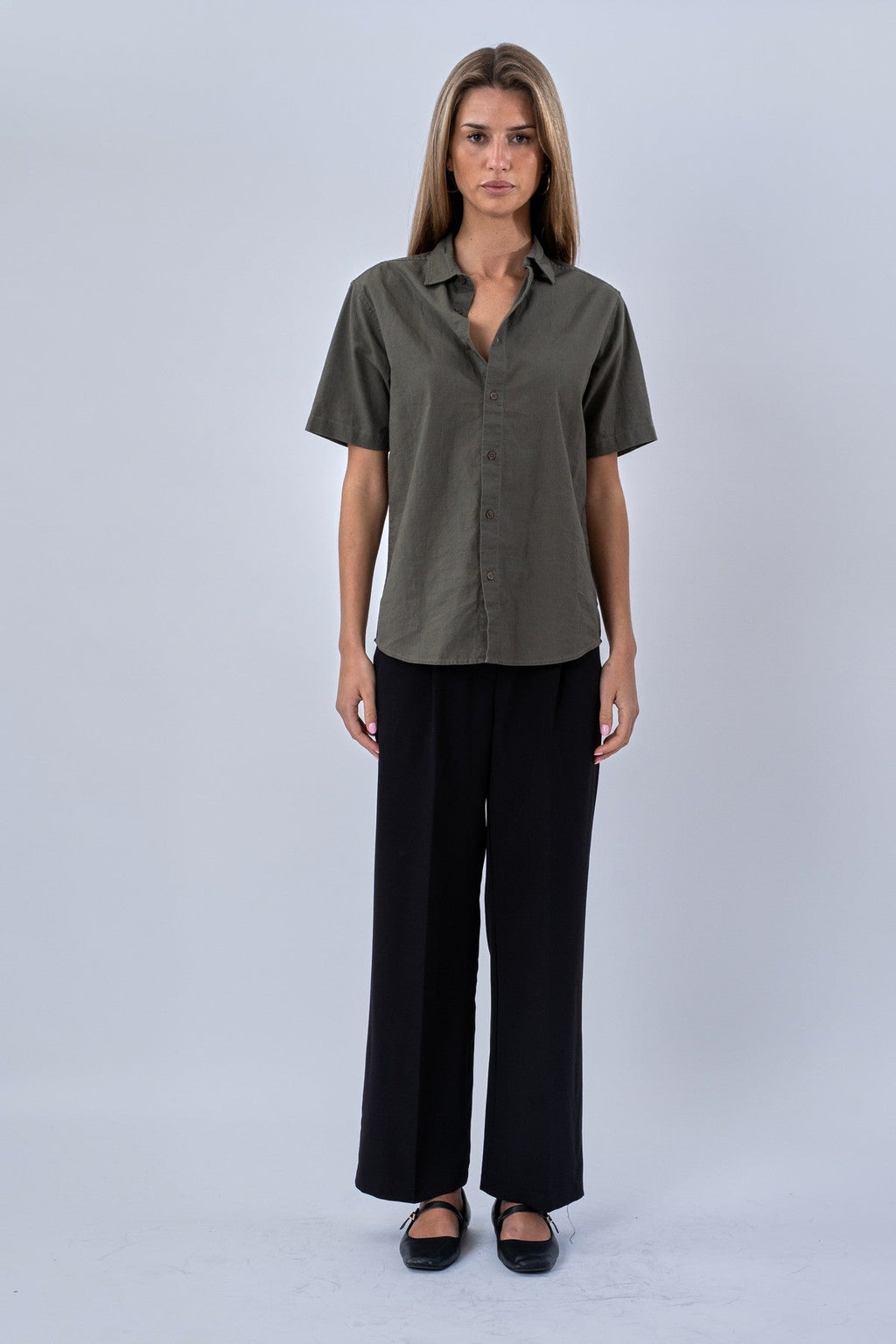 Majica s posteljinom kratkih rukava - vojska