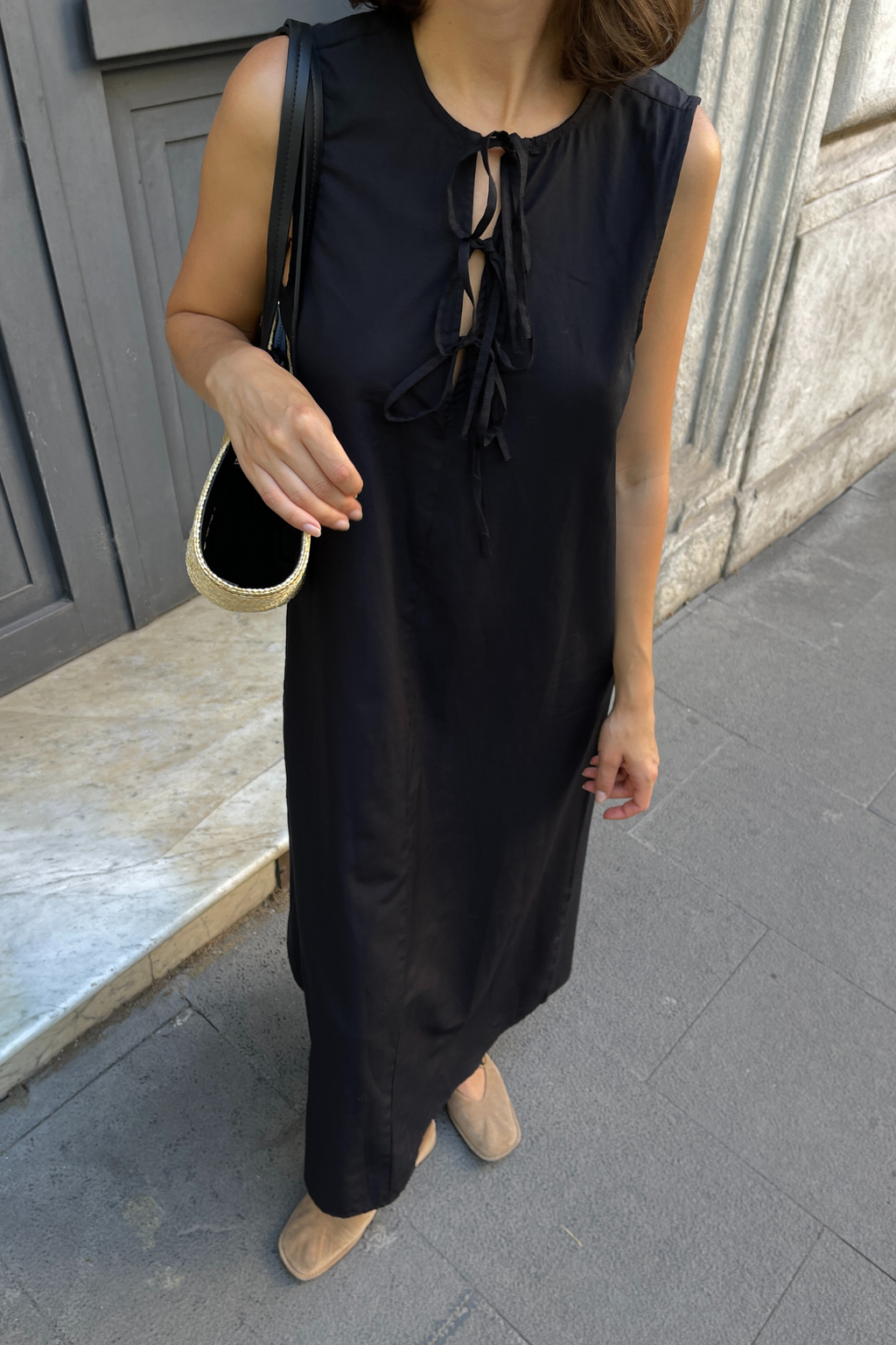 Gúna Tie Jenna - Dubh