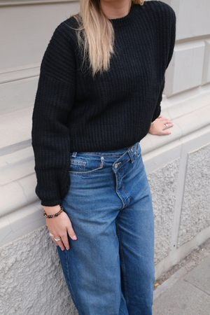 Gabriela Knit - Dubh