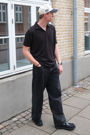 Atlas textúrované polo - čierna